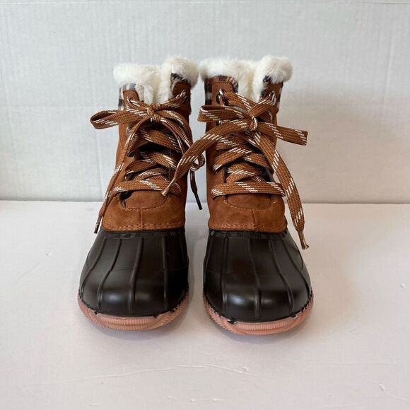 Maurice’s Packaway Whitney Duck Boot   Sz  8.5   GUC - Picture 1 of 6